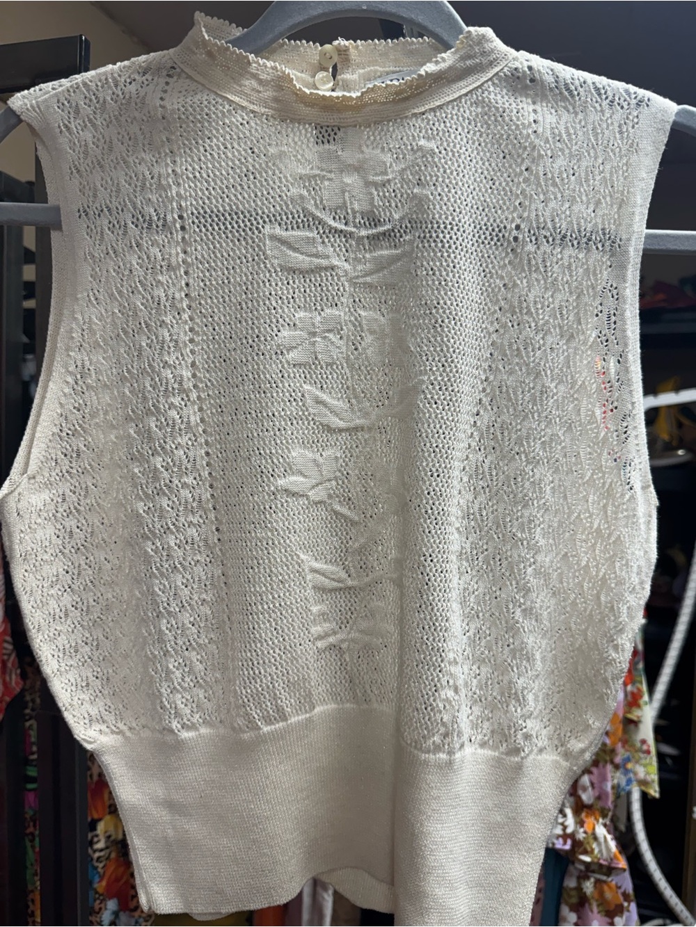 ZARA Cream Lace-Pattern Knit Shell with Keyhole Back - Picture 2 of 7